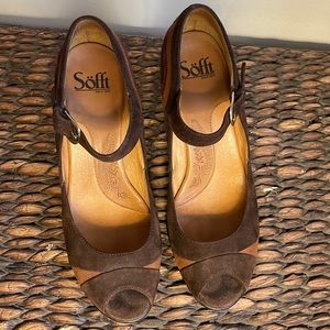 Sofft open toed 3” heels size 8M